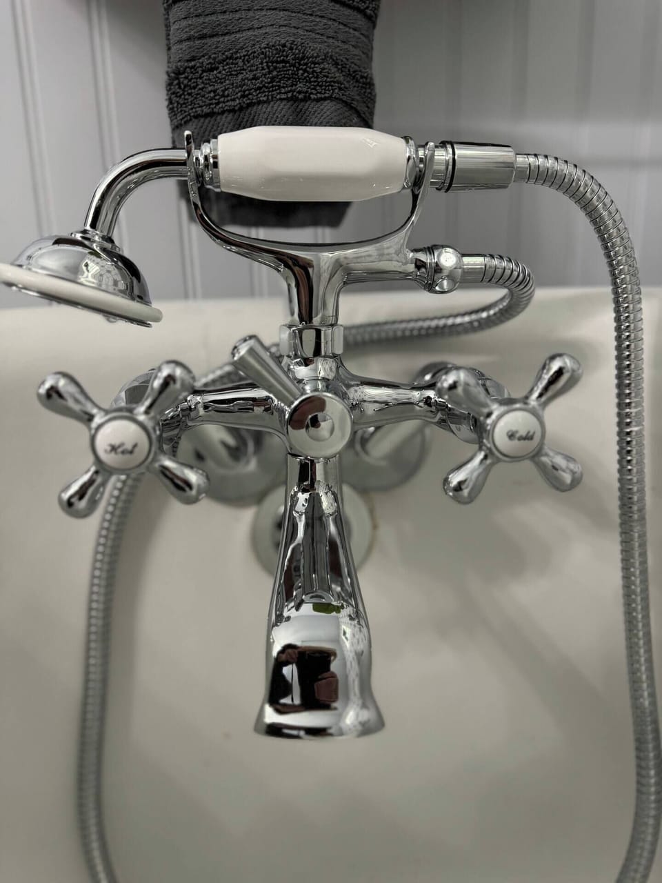 Bathroom antique tub
