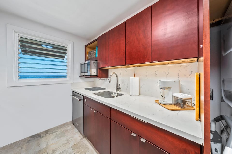 Condo, 2 Bedrooms | Private kitchen | Coffee/tea maker, fridge, oven, toaster