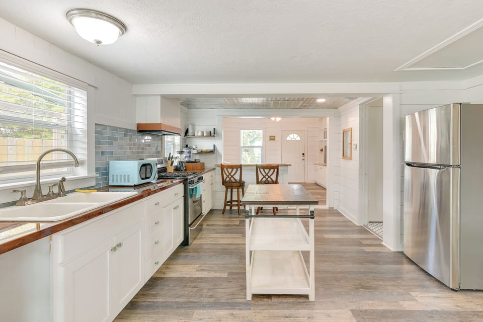House (2 Bedrooms) | Interior