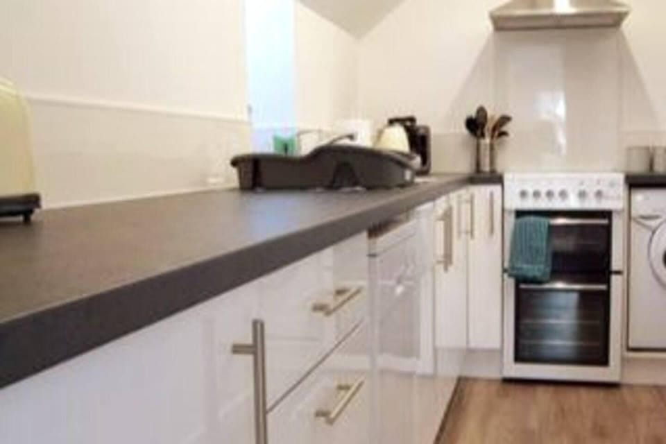 Apartment | Private kitchen | Fridge, microwave, oven, stovetop