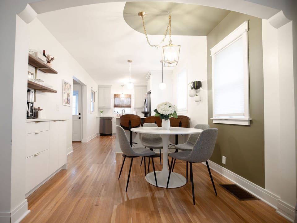 Dining Area | Coffee Bar | Bar Seating