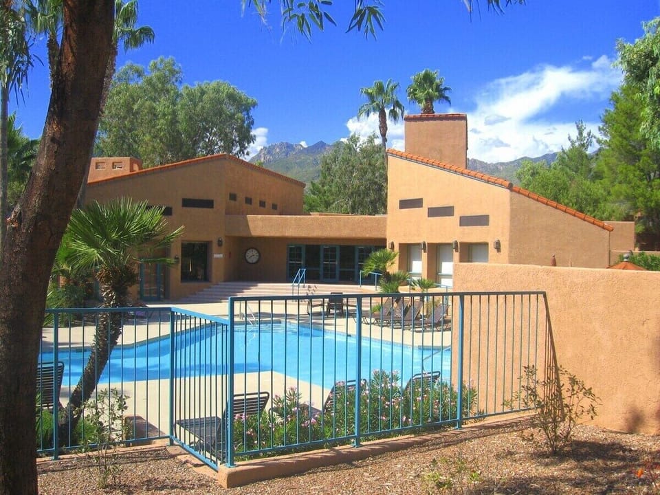 Community pool