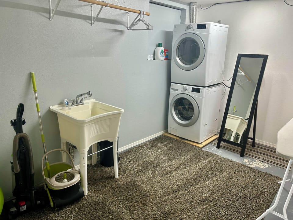 Washer & Dryer