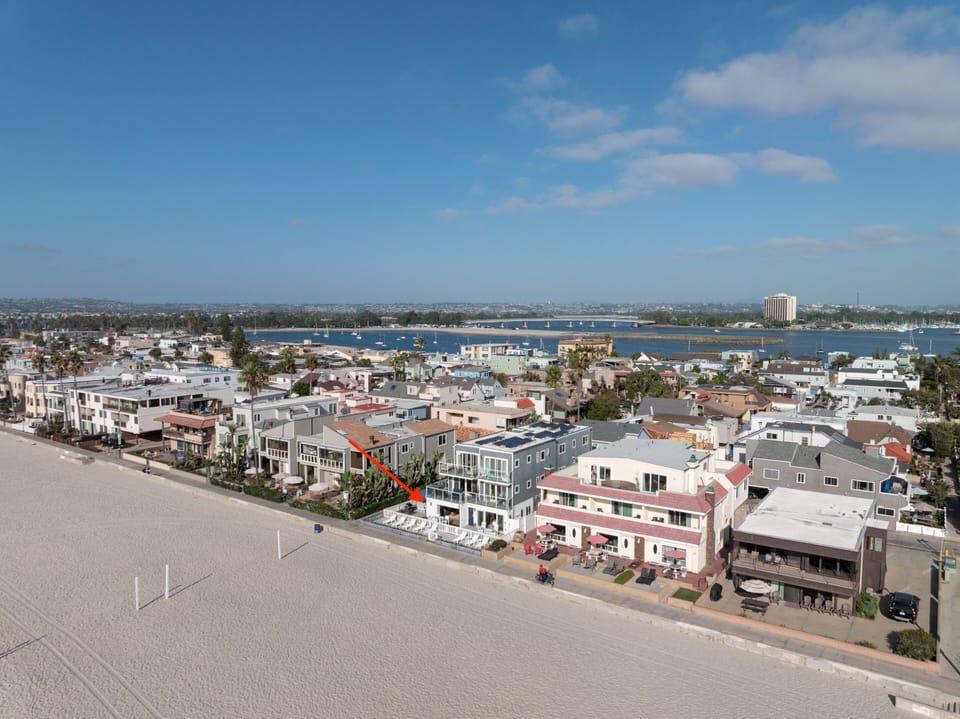 Enjoy the tranquil neighborhood of south mission beach, offering plenty of outdoor activities, including beachside volleyball.
