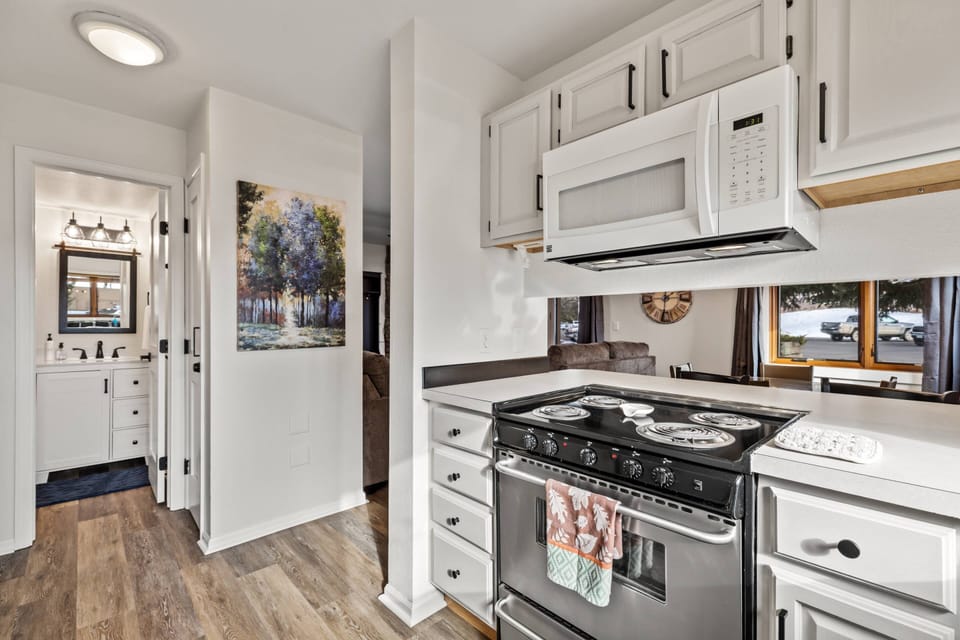Cooking made easy while you're away from home.