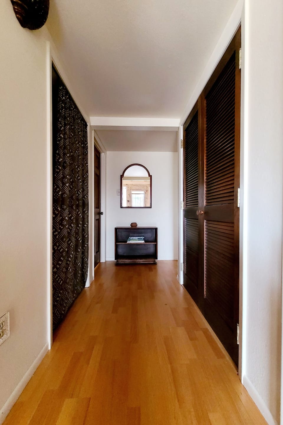 Hallway to Laundry & Bedrooms