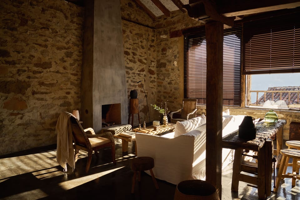 Premium Suite | Premium bedding, down comforters, minibar, free WiFi