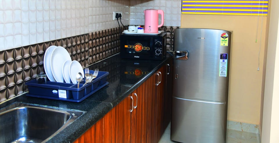 1 BHK Service Apartment | Microwave