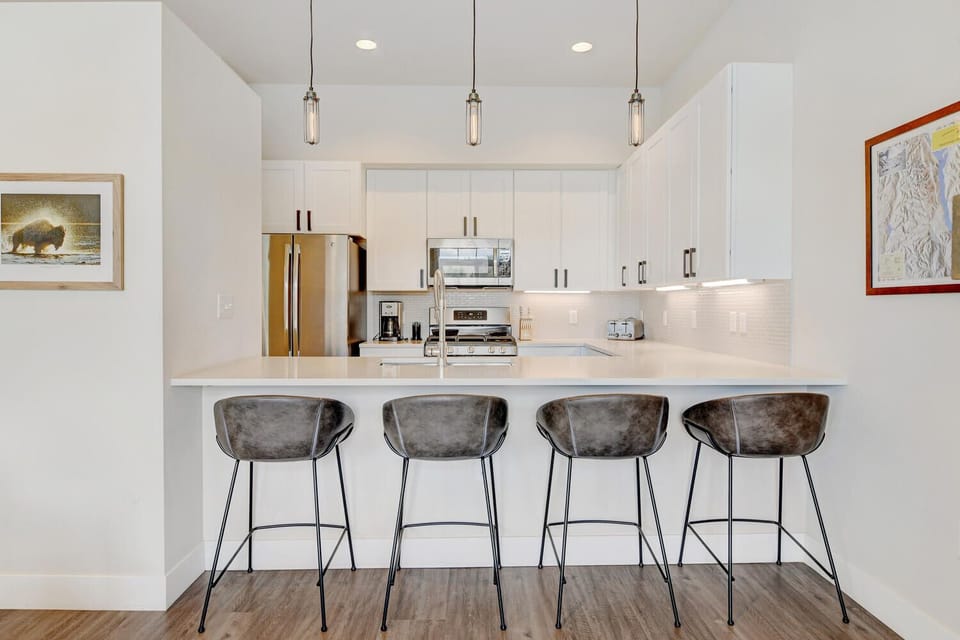 Kitchen Bar Seats 4