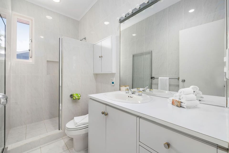 Sleek modern bathroom