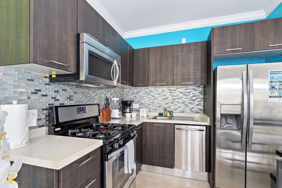 Ground Floor 1BR Condo w/ Pool & Resort Amenities (17113)