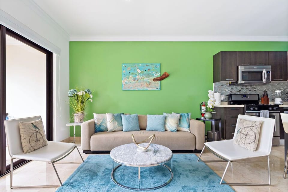 Ground Floor 1BR Condo w/ Pool & Resort Amenities (17120)
