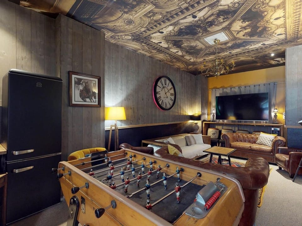 Game room