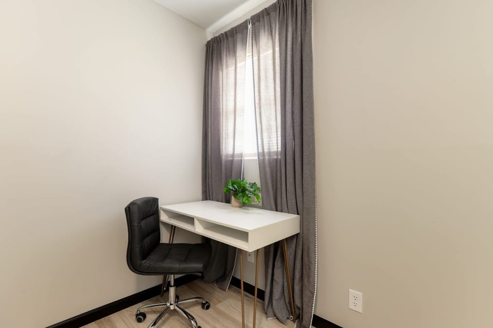 Bed 3/Office