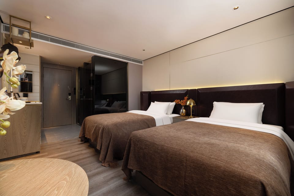 Comfort Twin Room | Hypo-allergenic bedding available, minibar (free items), in-room safe