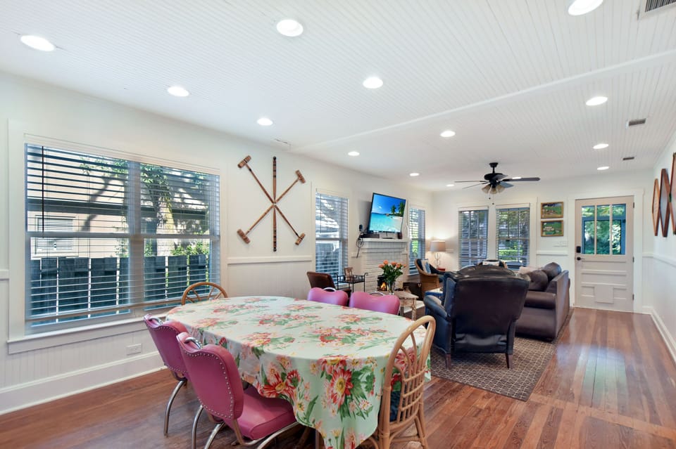 Dining And Living Area Near Front Porch - Dining table for 6 connects to the living room and front porch, keeping the main spaces easy to use together.