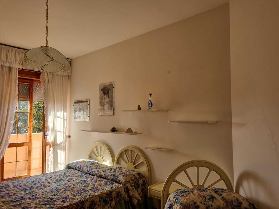 Apartment, 4 Bedrooms, Smoking, Balcony | 4 bedrooms