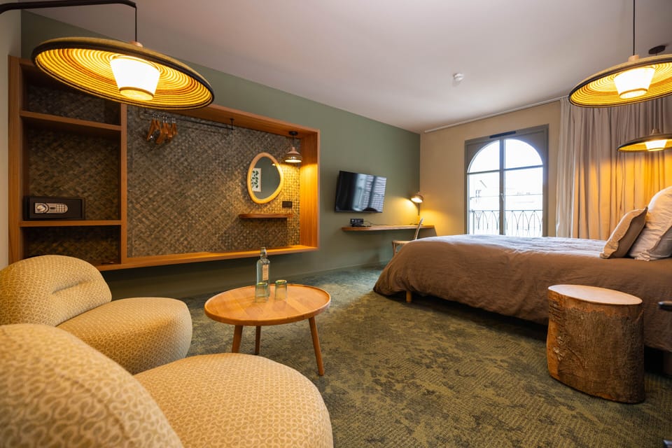 Deluxe Room | In-room safe, soundproofing, free WiFi, bed sheets