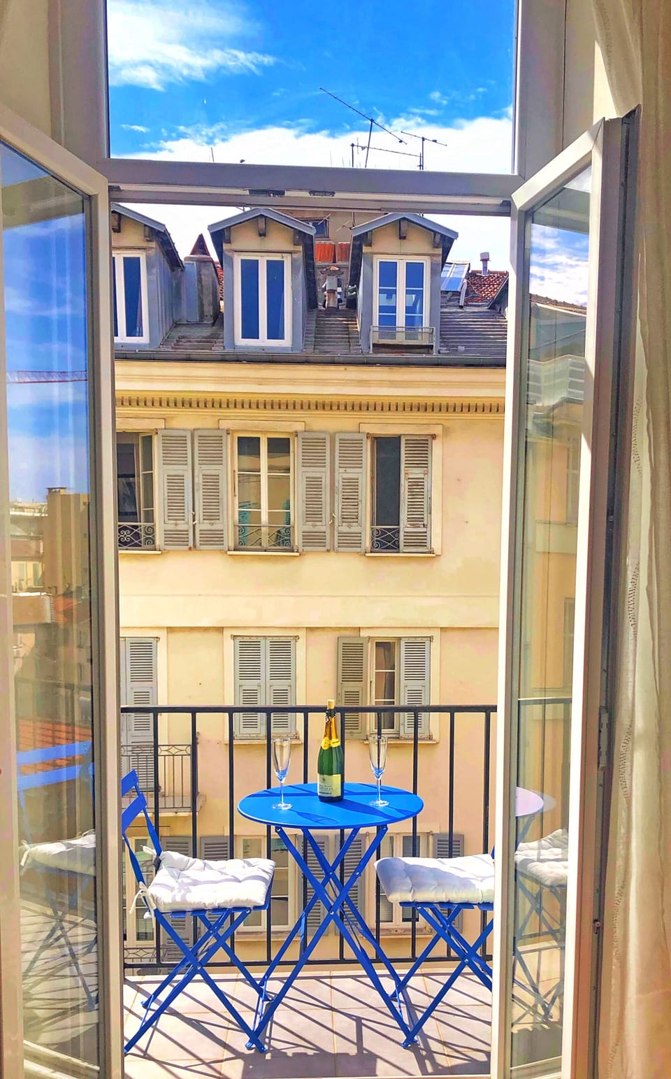 The balcony
