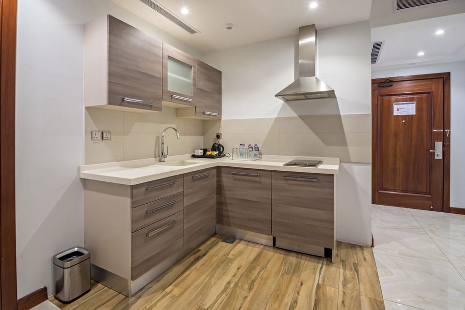 Family Suite | Private kitchenette | Mini-fridge, stovetop, coffee/tea maker, electric kettle