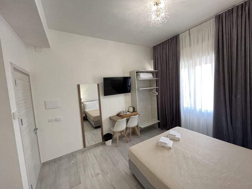 Superior Double or Twin Room | Egyptian cotton sheets, premium bedding, down comforters, minibar