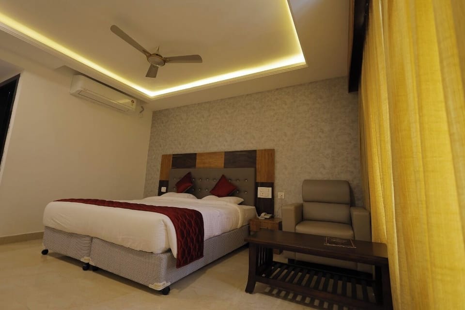Luxury Room | 1 bedroom, premium bedding, memory foam beds, desk