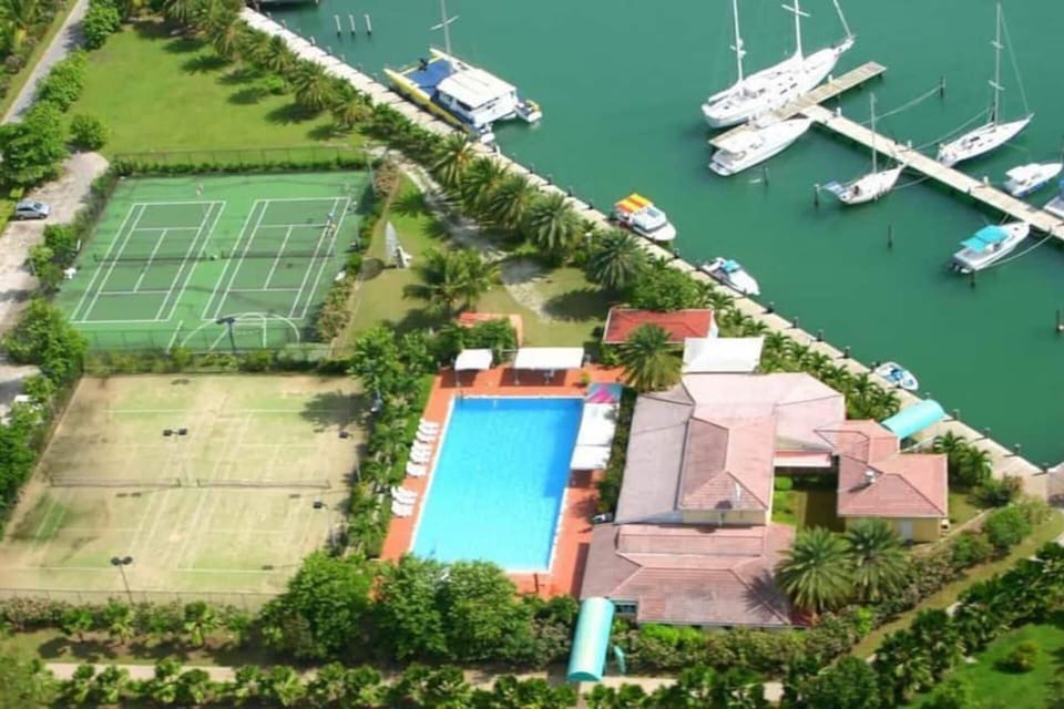Villa | Exterior