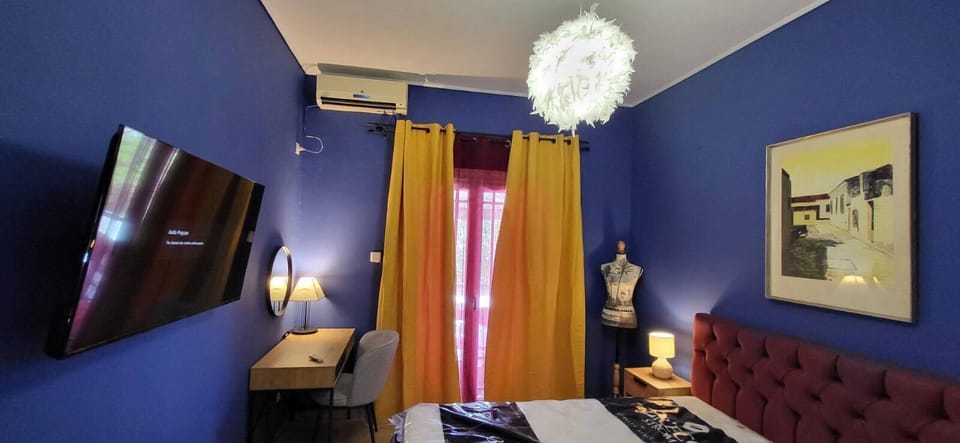 Apartment | 1 bedroom, desk, laptop workspace, blackout drapes