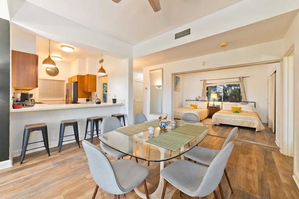 Condo | Dining room