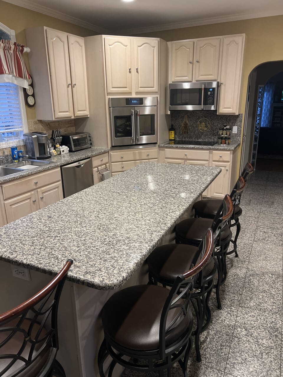 Kitchen island sitting for five