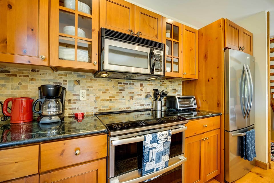 Kitchen | 1st Floor | Coffee Maker | Toaster Oven | Cooking Basics