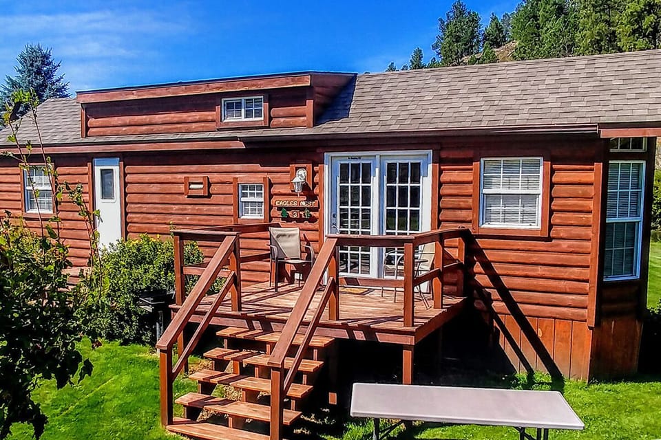 Eagles20Nest20Exterior