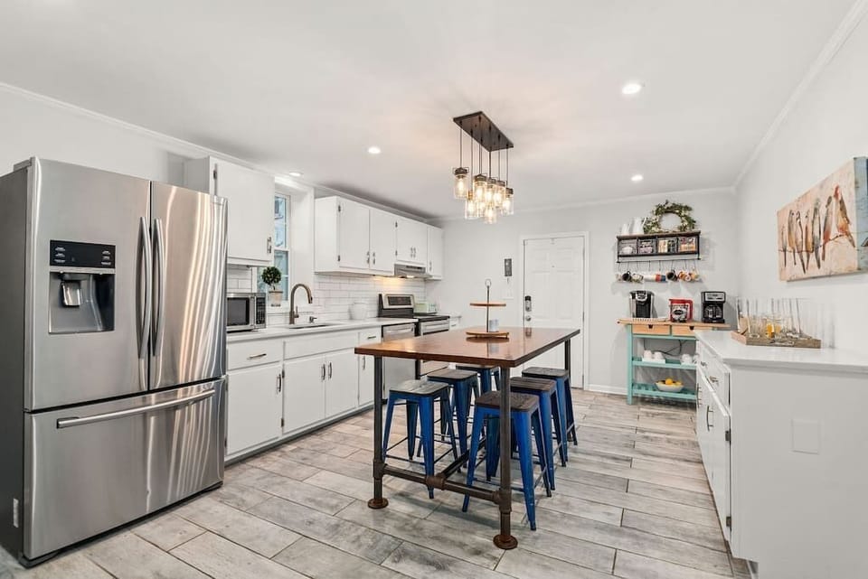 Spacious Kitchen