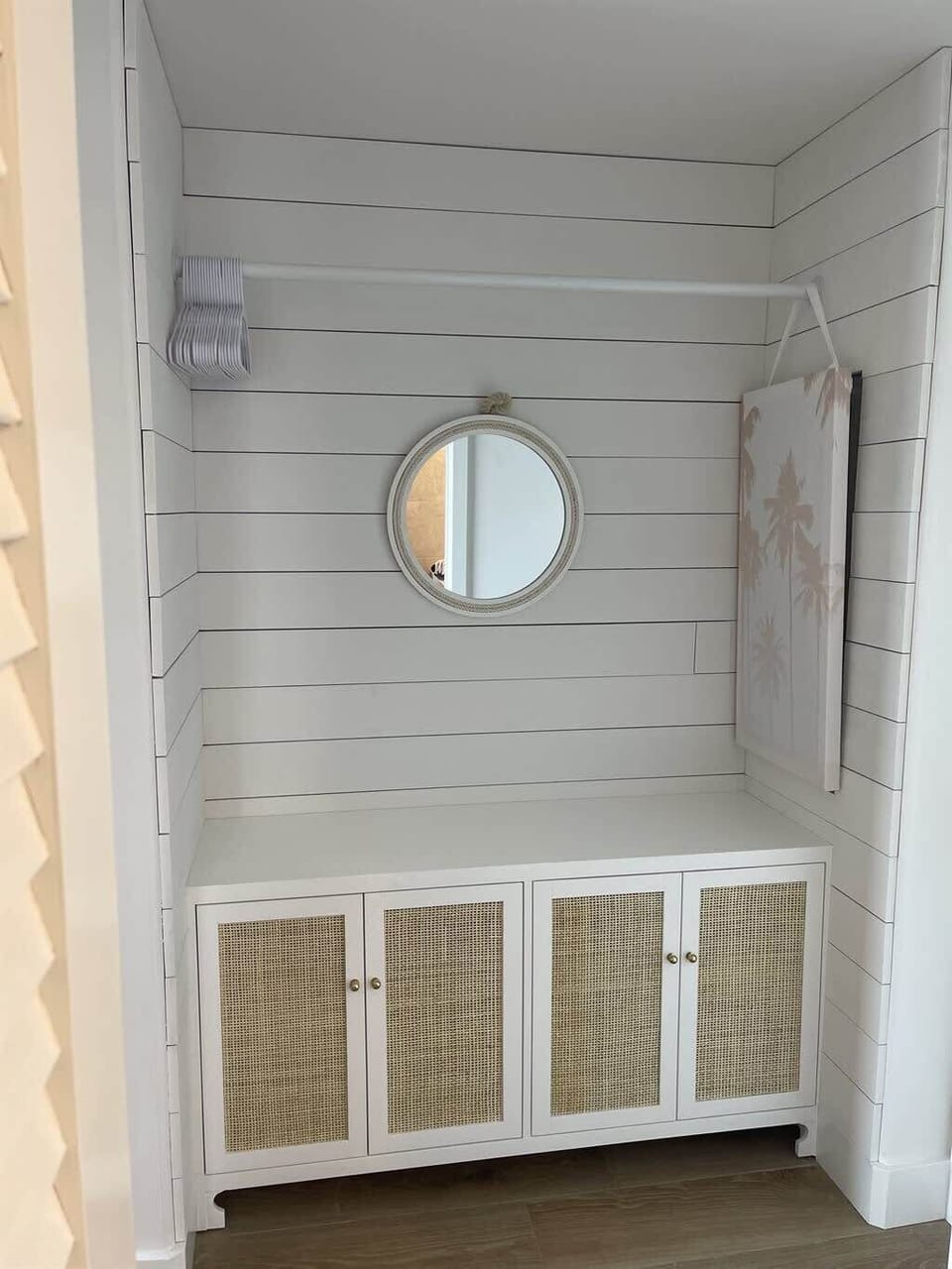 Queen Ensuite Bedroom - Closet