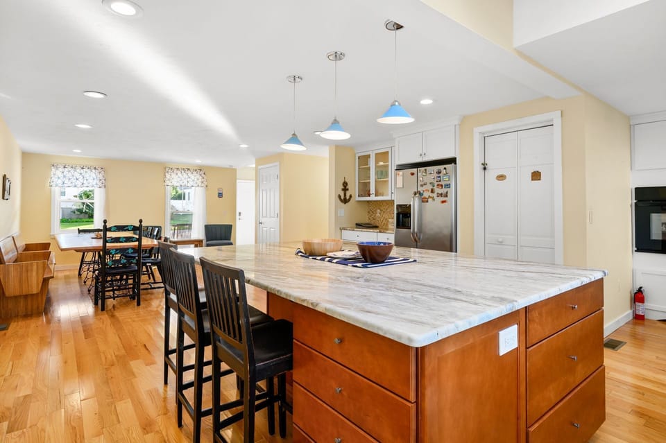 Kitchen island