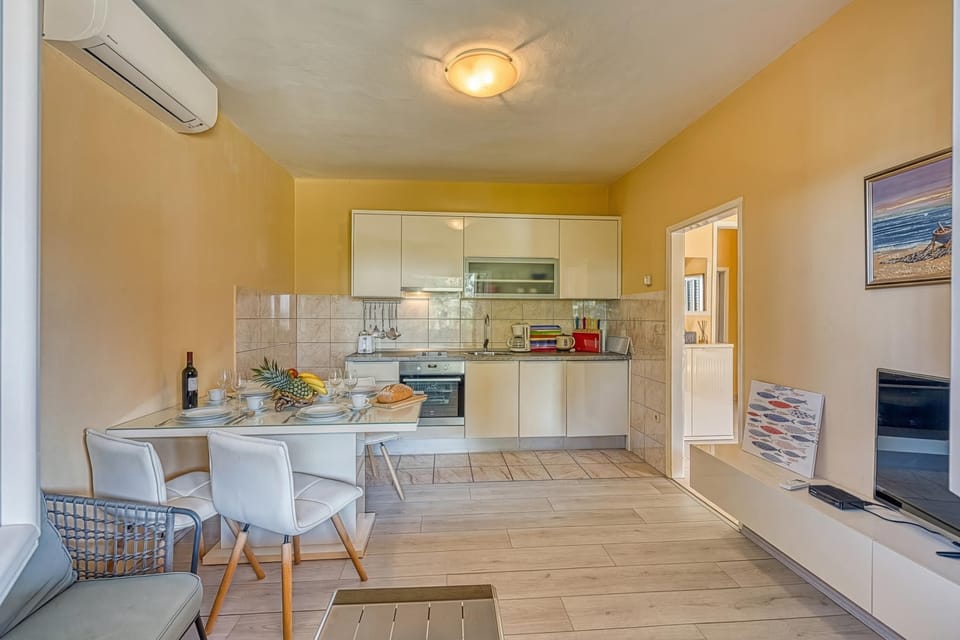 Kitchen and dining area