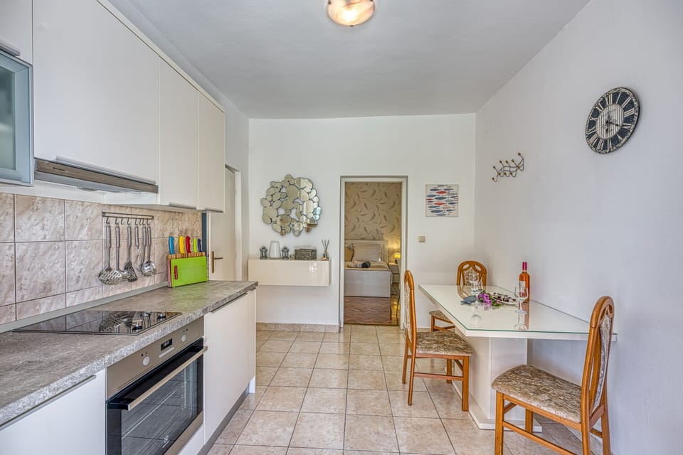 Kitchen and dining area