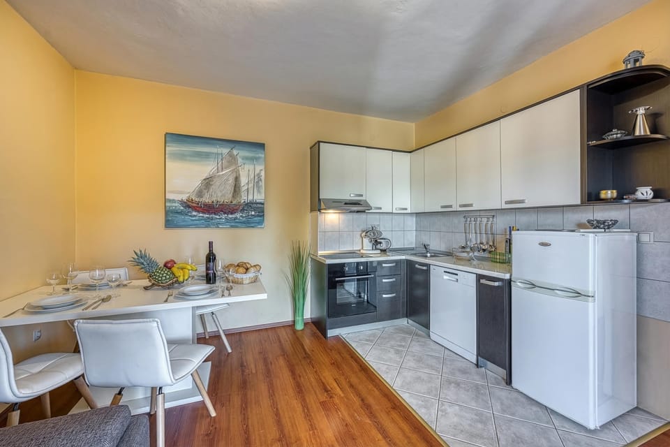 Kitchen and dining area