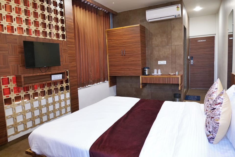 Executive Suite | Soundproofing, free WiFi