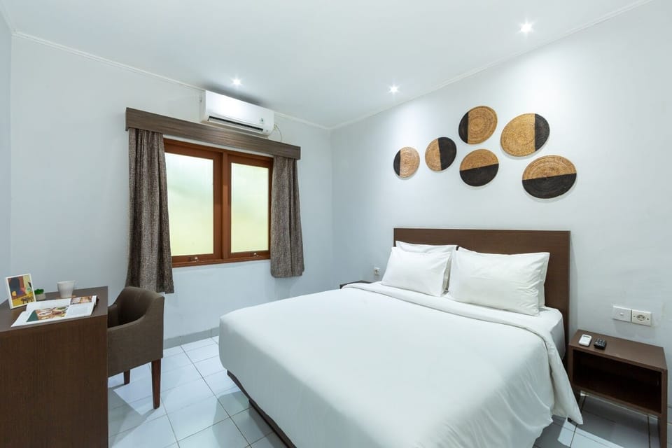 Deluxe Room | Desk, free WiFi, bed sheets