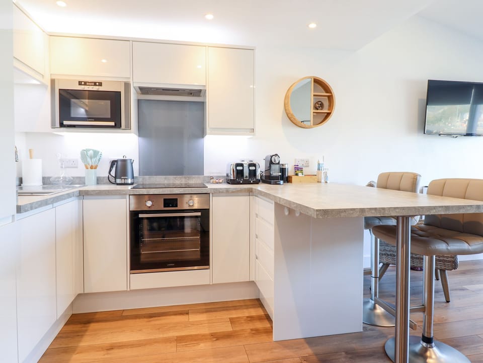 Fridge, dishwasher, electric kettle, toaster