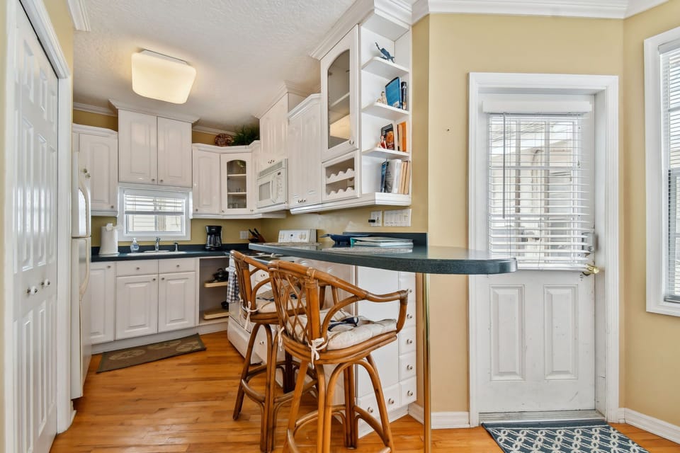 15B Kitchen