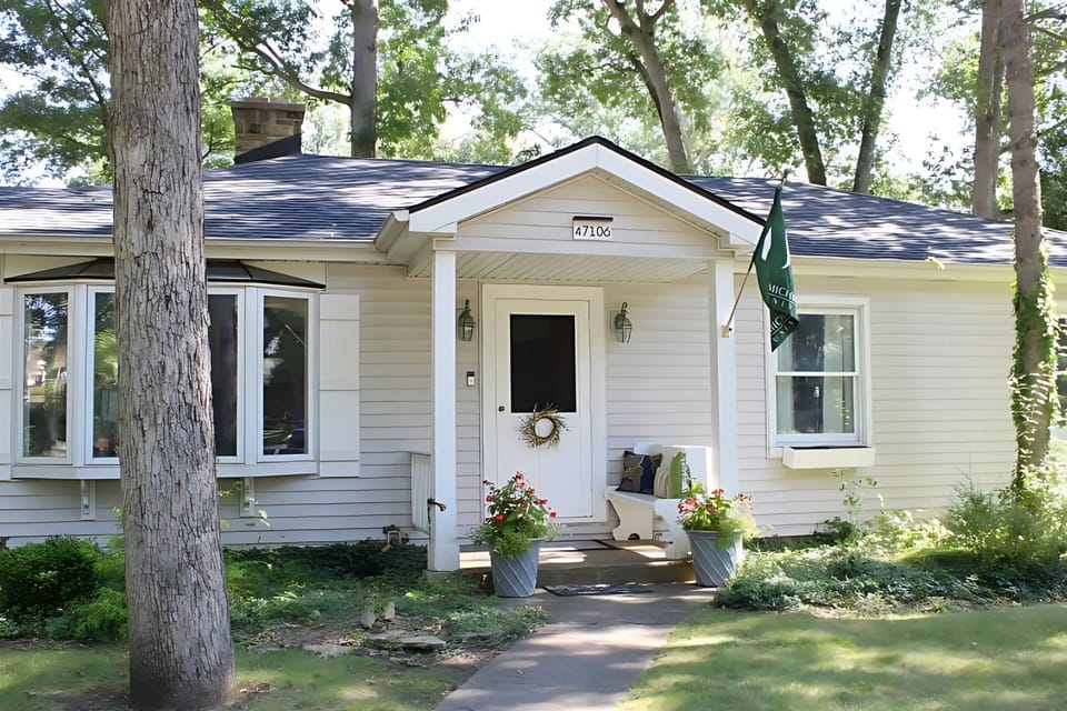 Welcome to the Grand Retreat