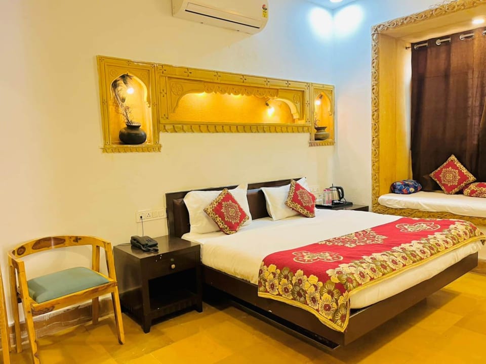 Superior Room | Laptop workspace, iron/ironing board, free WiFi, bed sheets