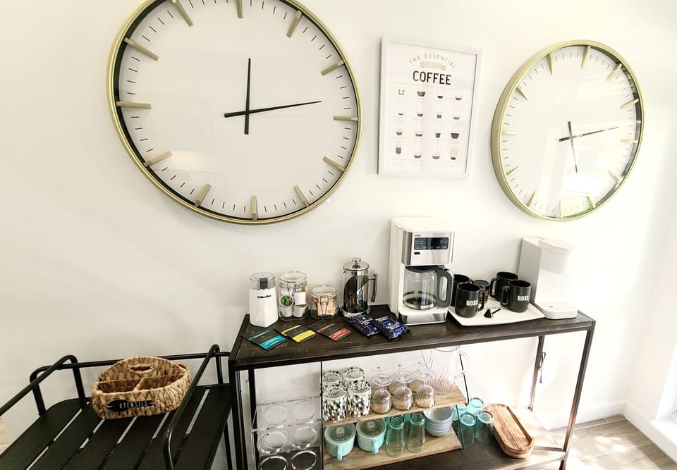 12 Cup Coffee Maker, Keurig, French Press, Bean Grinder & Tea Kettle