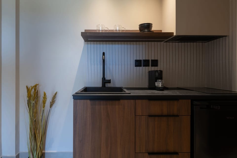 Suite, Private Pool | Private kitchen | Mini-fridge, stovetop, espresso maker, electric kettle