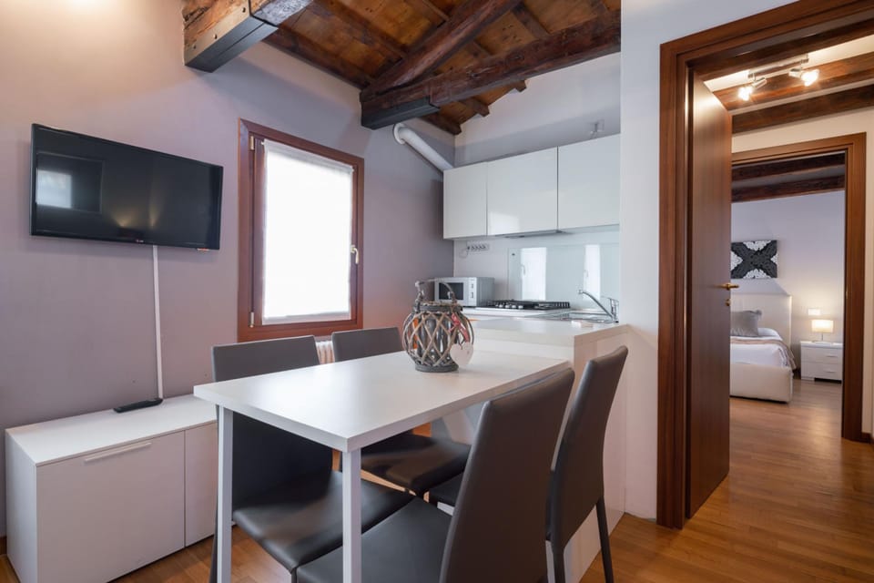 House | 1 bedroom