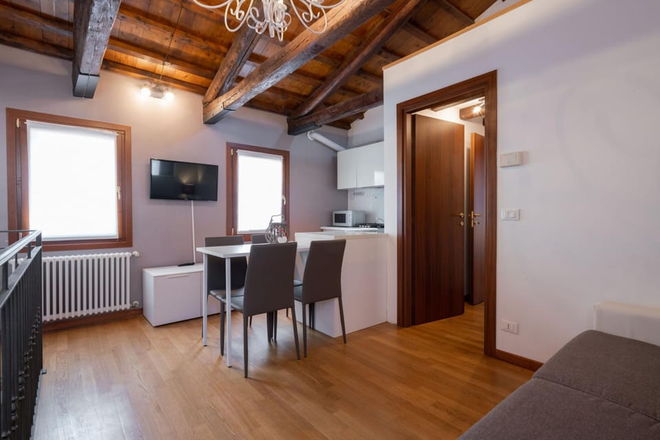 House | 1 bedroom