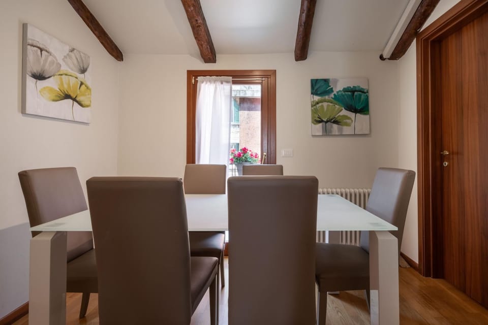 House | 1 bedroom