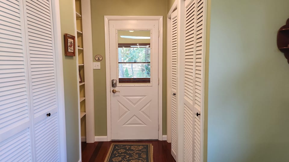 There are assorted things in the entry closets you may use during your stay.